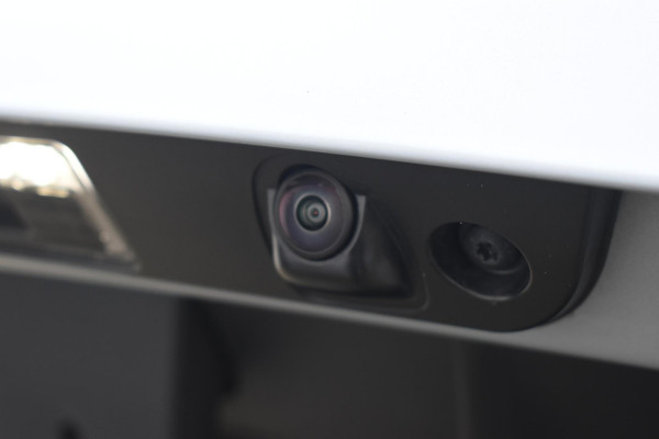 Volvo EX40 Single Motor Extended Range Ultra 82 kWh Extra getint glas / 360 Camera / 20'' velgen / Panoramadak / Zwart dak / Harman Kardon / Microtech/Nubuck