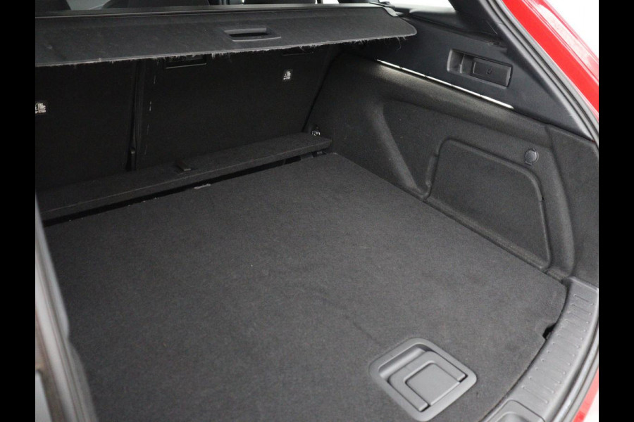 Toyota Corolla Touring Sports 2.0 Hybrid Style | Trekhaak | Stoelverwarming | Cruise Control | Navigatie | Camera | Carplay | Full LED | DAB | Climate control | Head-up