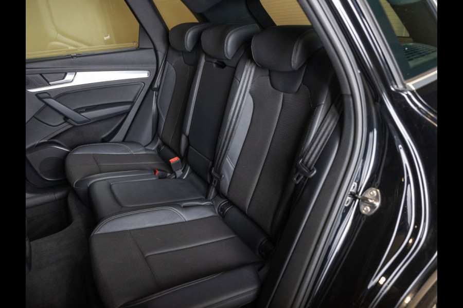 Audi Q5 55 TFSI e S-Line edition / 368pk / Panorama dak / Keyless / Stoelverwarming /