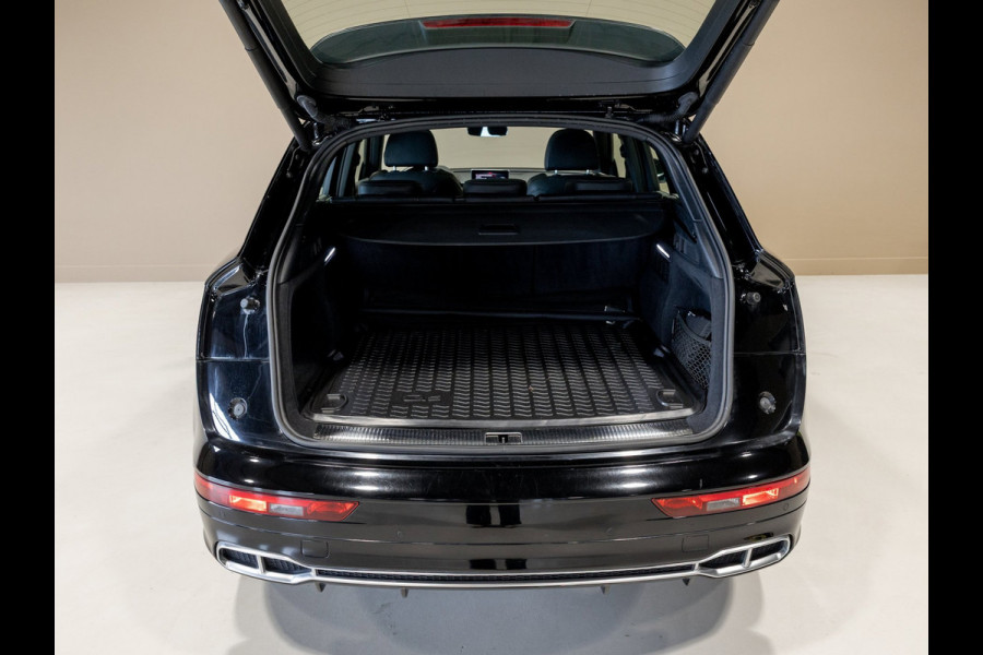 Audi Q5 55 TFSI e S-Line edition / 368pk / Panorama dak / Keyless / Stoelverwarming /