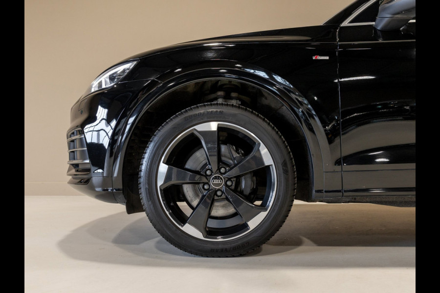 Audi Q5 55 TFSI e S-Line edition / 368pk / Panorama dak / Keyless / Stoelverwarming /