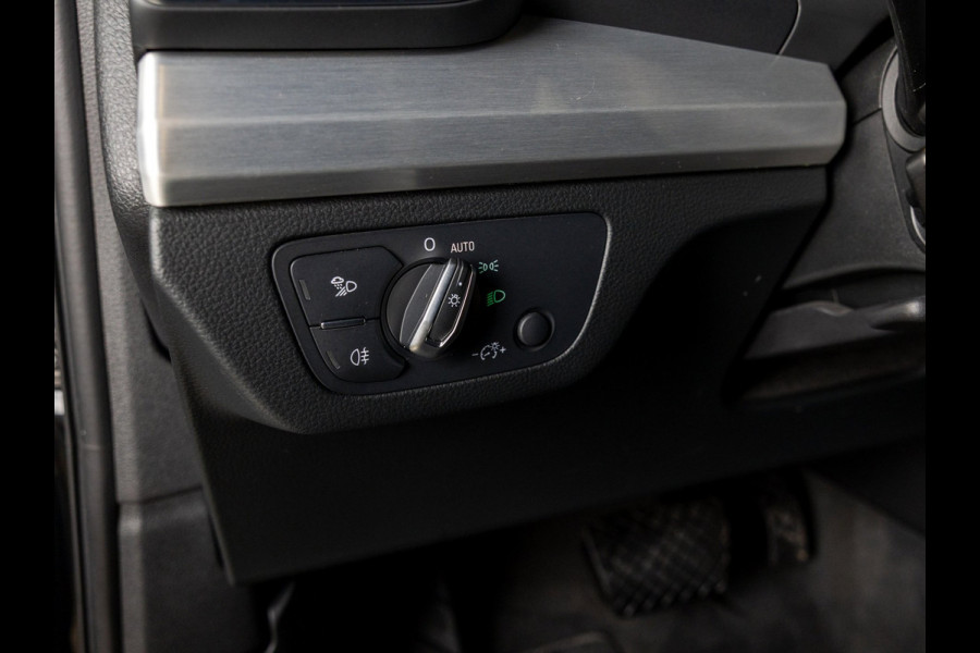 Audi Q5 55 TFSI e S-Line edition / 368pk / Panorama dak / Keyless / Stoelverwarming /