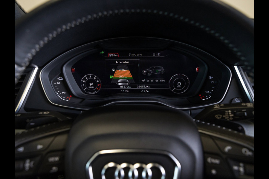 Audi Q5 55 TFSI e S-Line edition / 368pk / Panorama dak / Keyless / Stoelverwarming /