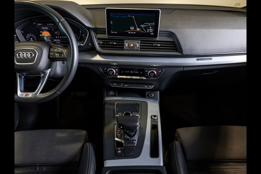 Audi Q5 55 TFSI e S-Line edition / 368pk / Panorama dak / Keyless / Stoelverwarming /