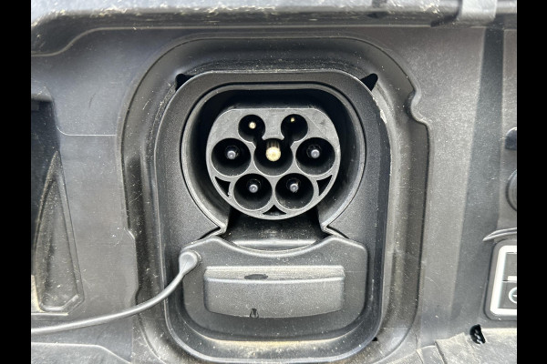 Peugeot e-Rifter EV GT 50 kWh VAN € 26.900,- VOOR € 24.440,- UW LENTEVOORDEEL € 2.460,-! | 3-FASE LADER SOH 100% | 10.000 KM UNIEKE KM-STAND | WINTERPACK | KEYLESS + KEYLESS GO | FULL OPTIONS | DIRECT LEVERBAAR | ONDERHOUD GEHAD | INCLUSIEF 12 MND BOVAG GARANTIE |