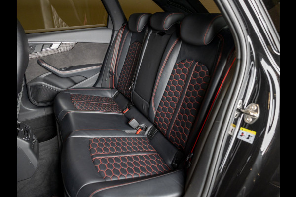 Audi A4 Avant 2.9 TFSI RS 4 quattro / 450pk / Panorama dak / Head up display / Carbon /