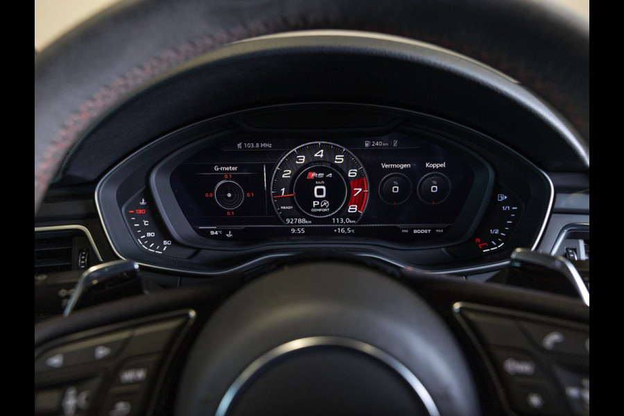 Audi A4 Avant 2.9 TFSI RS 4 quattro / 450pk / Panorama dak / Head up display / Carbon /
