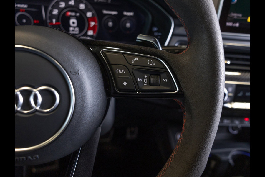 Audi A4 Avant 2.9 TFSI RS 4 quattro / 450pk / Panorama dak / Head up display / Carbon /