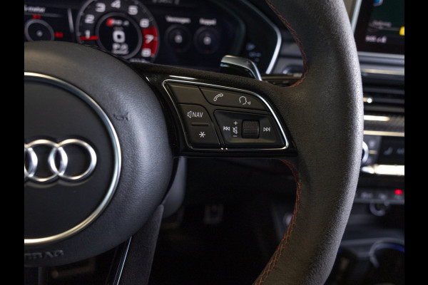 Audi A4 Avant 2.9 TFSI RS 4 quattro / 450pk / Panorama dak / Head up display / Carbon /