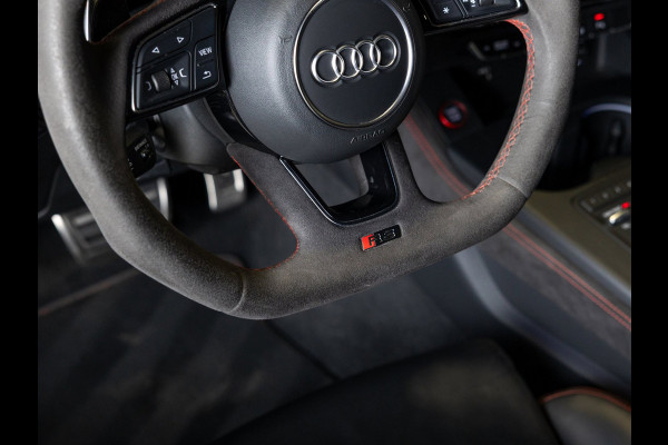 Audi A4 Avant 2.9 TFSI RS 4 quattro / 450pk / Panorama dak / Head up display / Carbon /