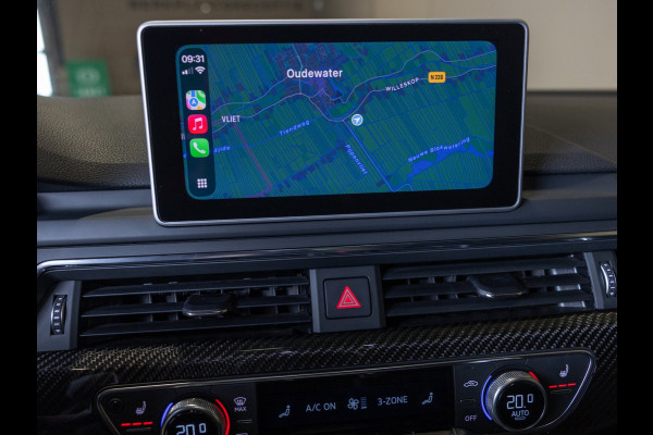 Audi A4 Avant 2.9 TFSI RS 4 quattro / 450pk / Panorama dak / Head up display / Carbon /