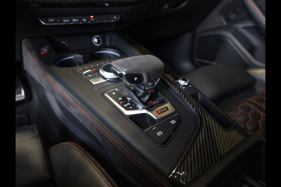 Audi A4 Avant 2.9 TFSI RS 4 quattro / 450pk / Panorama dak / Head up display / Carbon /