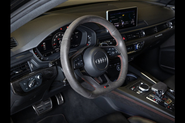 Audi A4 Avant 2.9 TFSI RS 4 quattro / 450pk / Panorama dak / Head up display / Carbon /
