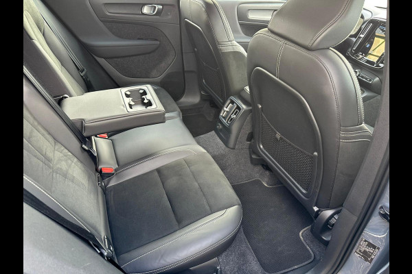 Volvo XC40 1.5 T4 Recharge R-Design 1e Eigenaar211PK! Dealer Onderhouden! Nette Auto! Plug in Hybride