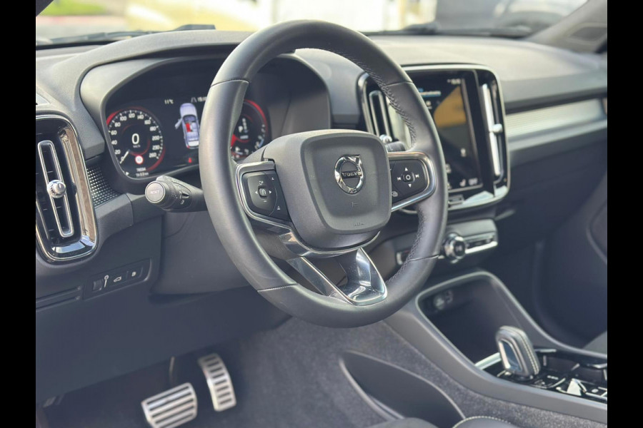 Volvo XC40 1.5 T4 Recharge R-Design 1e Eigenaar211PK! Dealer Onderhouden! Nette Auto! Plug in Hybride