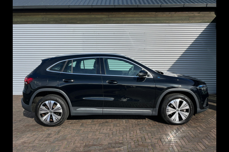 Mercedes-Benz EQA 250 Business Solution Luxury 67 kWh trekhaak