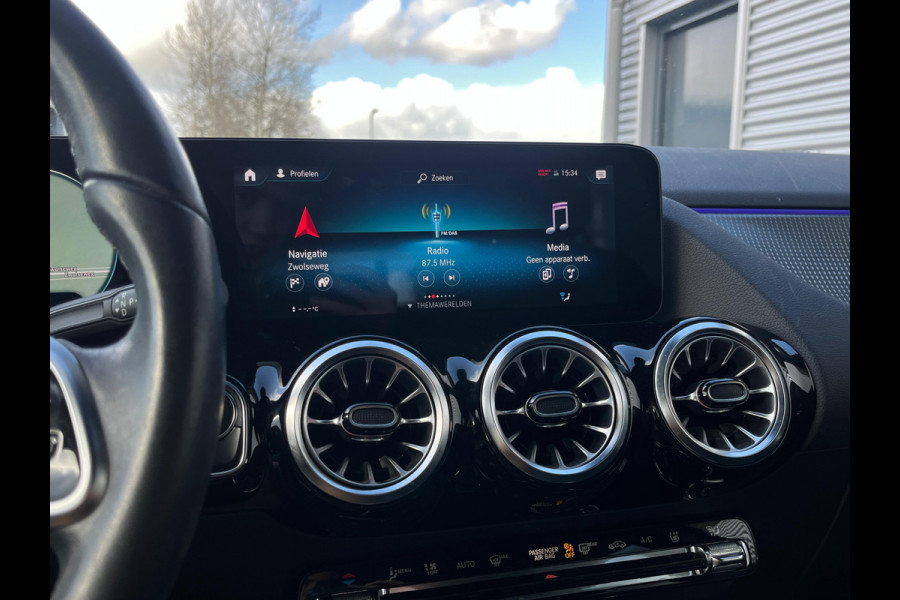 Mercedes-Benz EQA 250 Business Solution Luxury 67 kWh trekhaak