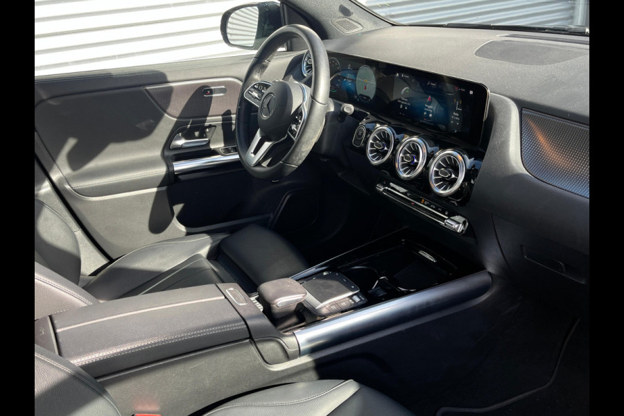 Mercedes-Benz EQA 250 Business Solution Luxury 67 kWh trekhaak