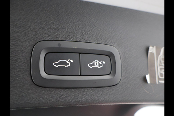 Volvo XC40 RECHARGE P8 408 PK AWD R-DESIGN + 19 INCH | ADAPTIVE CRUISE | APPLE CARPLAY | ANDROID AUTO