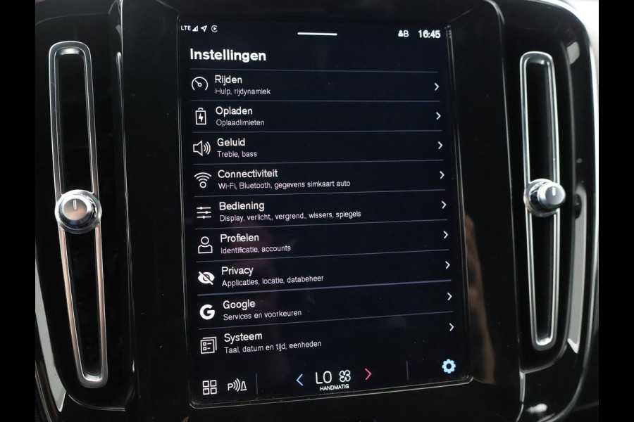Volvo XC40 RECHARGE P8 408 PK AWD R-DESIGN + 19 INCH | ADAPTIVE CRUISE | APPLE CARPLAY | ANDROID AUTO