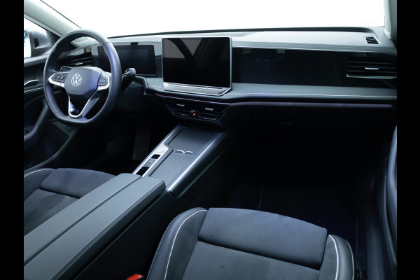 Volkswagen Passat Variant 1.5 eHybrid Business | 2 Ergo active stoelen | Stoel- & Stuurverwarming | Adap. Cruise | Navigatie | Headup display, App. connect.