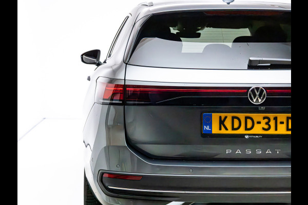 Volkswagen Passat Variant 1.5 eHybrid Business | 2 Ergo active stoelen | Stoel- & Stuurverwarming | Adap. Cruise | Navigatie | Headup display, App. connect.