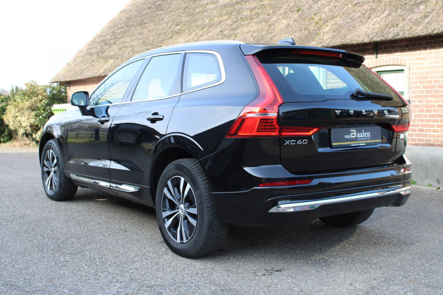 Volvo XC60 2.0 T6 PHEV hybrid SOh 99,6% AWD Core Bright LONG RANGE LEER PANO 49000KM!!!