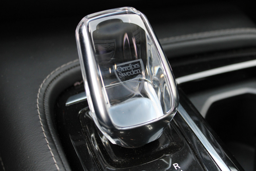 Volvo V90 2.0 T8 AWD Inscription LEER NAVI LED STOELKOELING 86000KM!!!