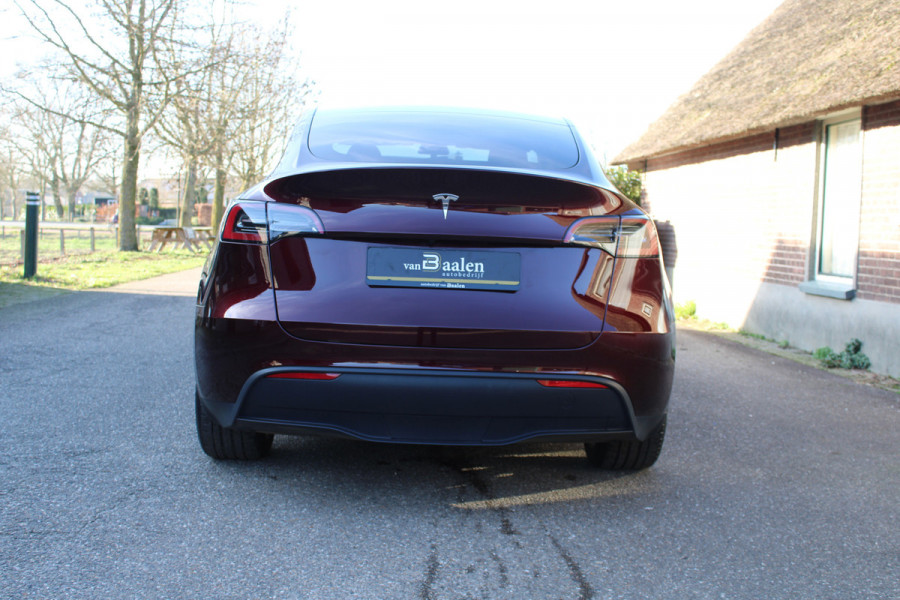 Tesla Model Y RWD 58 kWh SoH 95,5% LEER AUTOPILOT PANO