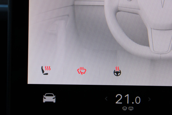 Tesla Model Y RWD 58 kWh SoH 95,5% LEER AUTOPILOT PANO