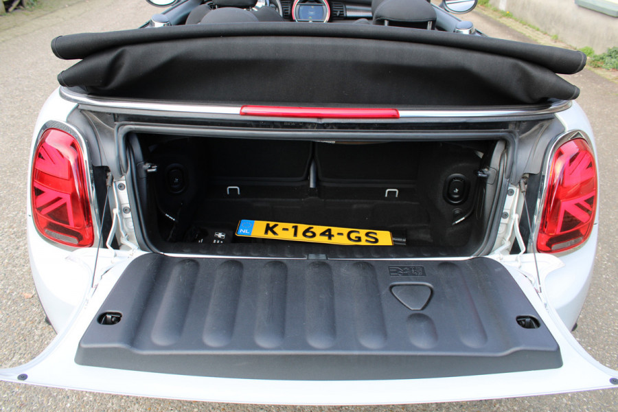MINI Cabrio 2.0 Cooper S 192Pk JCW AUTOMAAT XENON UNION JACK NAVI ECC 96000KM!!!