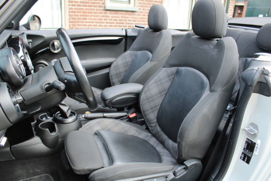 MINI Cabrio 2.0 Cooper S 192Pk JCW AUTOMAAT XENON UNION JACK NAVI ECC 96000KM!!!