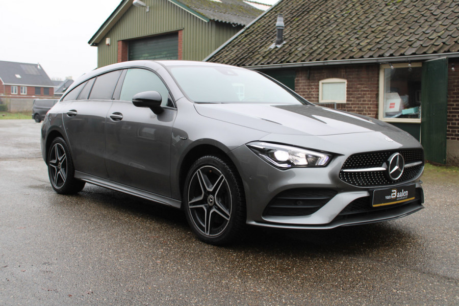 Mercedes-Benz CLA-Klasse Shooting Brake 250 e AMG Line PHEV SFEER LED NAVI CAMERA 47000KM!!!