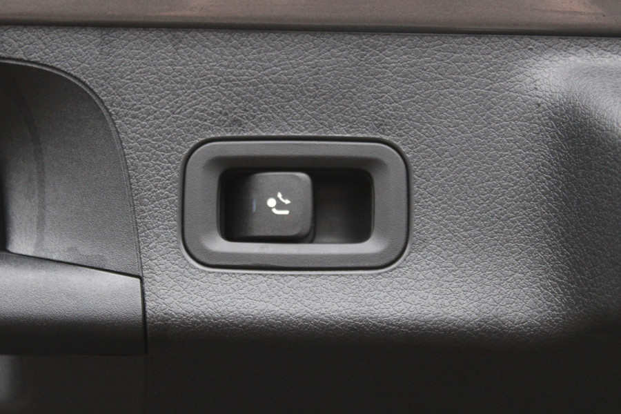 Mercedes-Benz CLA-Klasse Shooting Brake 250 e AMG Line PHEV SFEER LED NAVI CAMERA 47000KM!!!