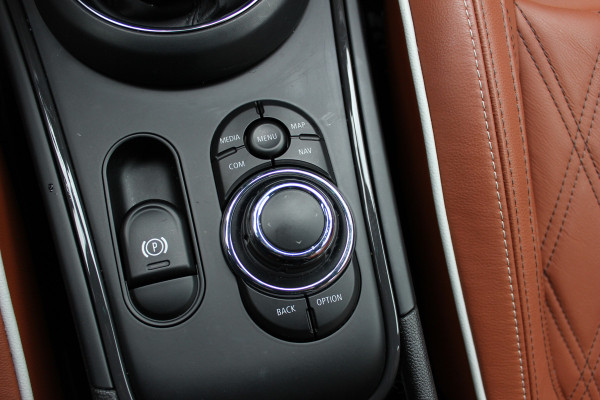 MINI Countryman 1.5 Cooper S E ALL4 MINI Yours / Camera / Head-up / Leder / Navigatie / 18'' / Stoelverwarming / DAB / ACC / Alarm Klasse 3