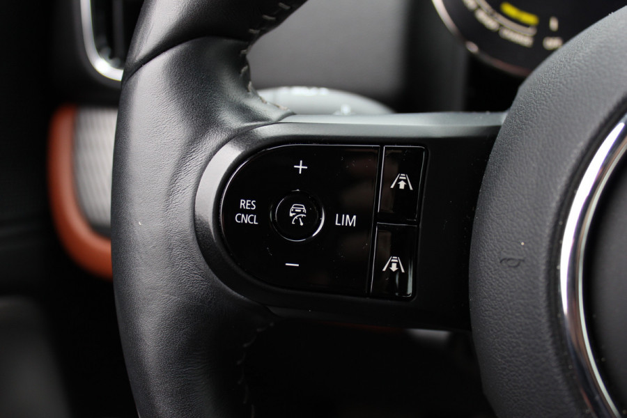 MINI Countryman 1.5 Cooper S E ALL4 MINI Yours / Camera / Head-up / Leder / Navigatie / 18'' / Stoelverwarming / DAB / ACC / Alarm Klasse 3