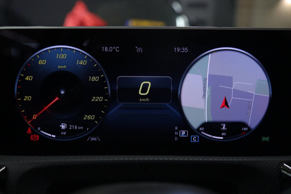 Mercedes-Benz A-Klasse 200 AMG NAP /Pano/Carplay/Sfeerver/Blindspot/VOL