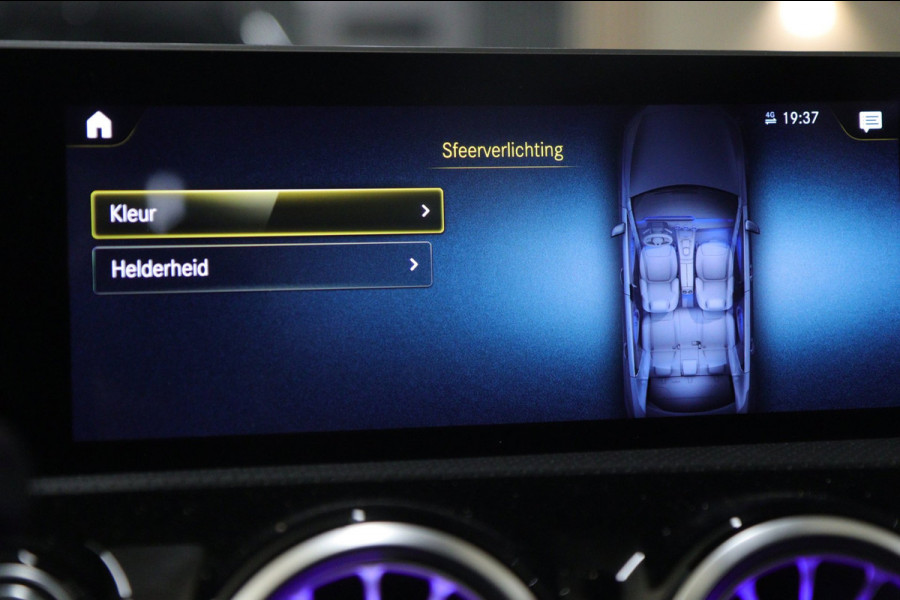 Mercedes-Benz A-Klasse 200 AMG NAP /Pano/Carplay/Sfeerver/Blindspot/VOL