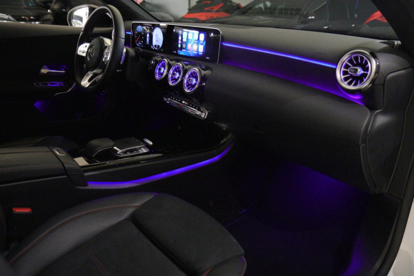 Mercedes-Benz A-Klasse 200 AMG NAP /Pano/Carplay/Sfeerver/Blindspot/VOL