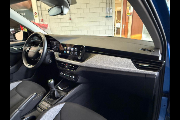 Škoda Kamiq !!! Paas Actie € 22.999,- !!! 1.0 TSI Black Dots 115PK Camera, Stoel/Stuurverwarming