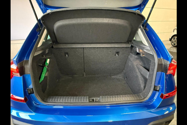 Škoda Kamiq !!! Paas Actie € 22.999,- !!! 1.0 TSI Black Dots 115PK Camera, Stoel/Stuurverwarming