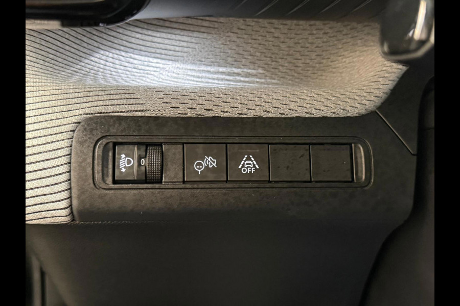 Citroën C3 Aircross !!! Paas Actie € 27.499,- !!! 1.2 Hybrid 145pk Max Camera, Stoel/Stuurverwarming