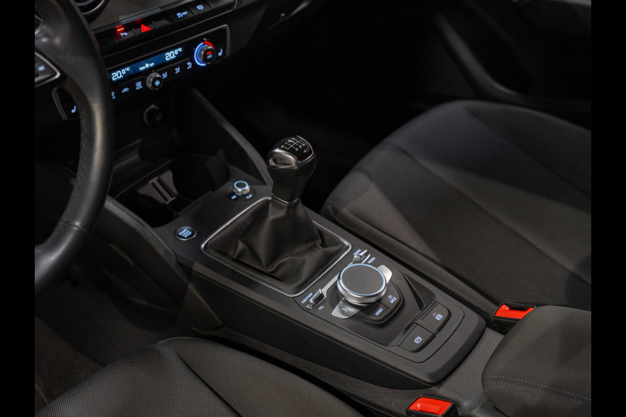 Audi Q2 30 TFSI Pro Line, Matrix Led, ACC, Navi, Electrische Kofferbak, Camera, Keyless, Multistuur, Clima, Volledig Onderhoud