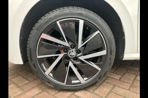 Škoda Kamiq 1.0 TSI Sport Business | Trekhaak | LED | NAP