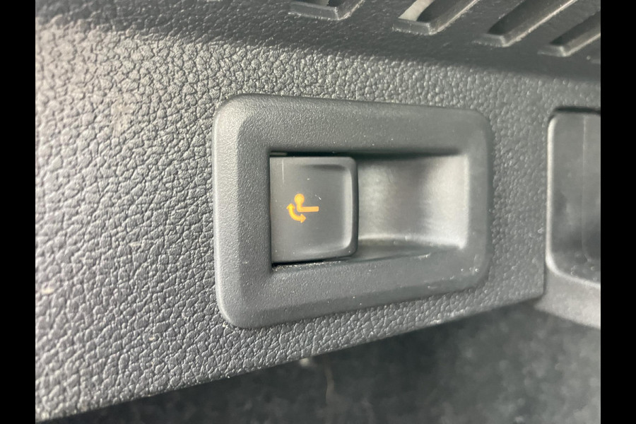 Škoda Kamiq 1.0 TSI Sport Business | Trekhaak | LED | NAP