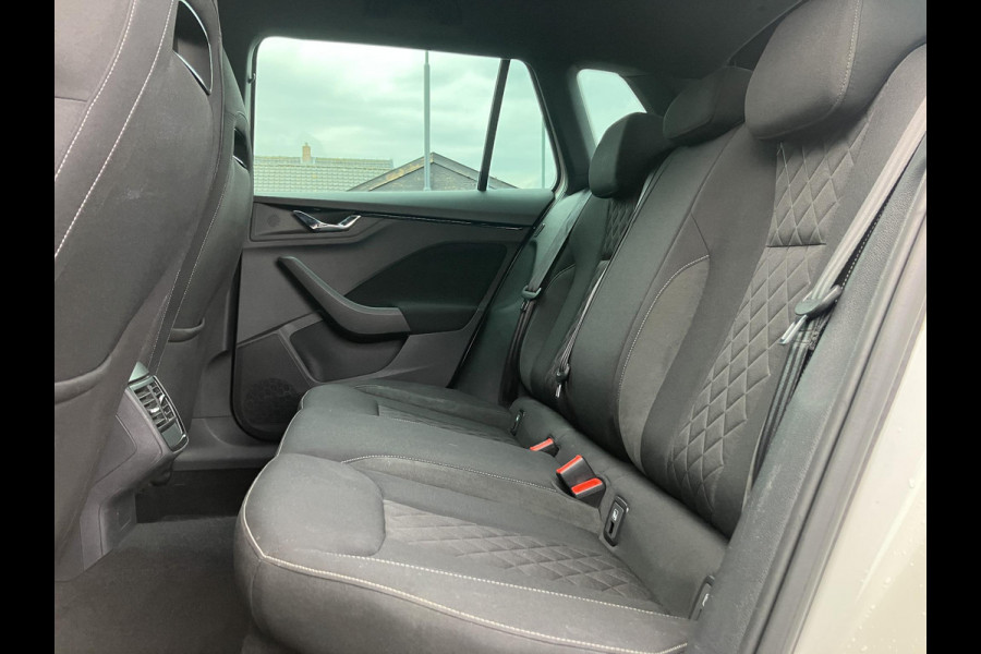 Škoda Kamiq 1.0 TSI Sport Business | Trekhaak | LED | NAP