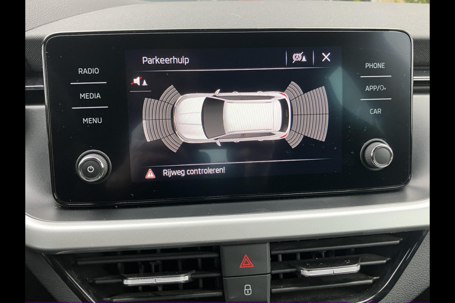 Škoda Kamiq 1.0 TSI Sport Business | Trekhaak | LED | NAP