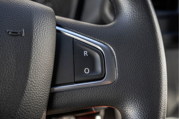 Renault Master 2.3dCi | Bakwagen met Laadklep | LED | Carplay | Camera | Cruise