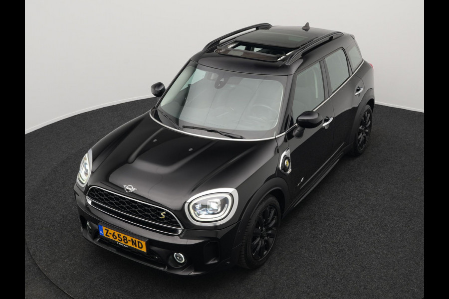 MINI Countryman 2.0 Cooper S E ALL4 Chili PHEV 222pk | Panodak | Adaptive Cruise | Head-up Display | Carplay | LED | Lederen Sportstoelen Verwarmd | Plug in Hybrid