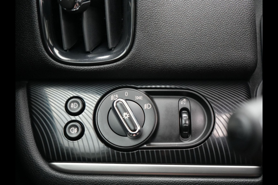 MINI Countryman 2.0 Cooper S E ALL4 Chili PHEV 222pk | Panodak | Adaptive Cruise | Head-up Display | Carplay | LED | Lederen Sportstoelen Verwarmd | Plug in Hybrid
